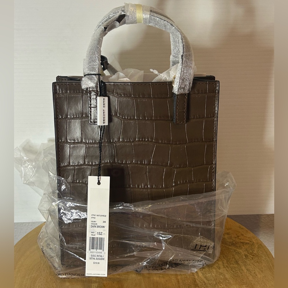Marc Jacobs Brown Croc-Embossed Leather Crossbody Bag
(226) - Picture 4 of 5